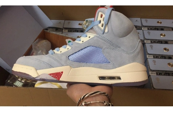 JORDAN CI1899-400 JSP ROOM AIR TROPHY 5 X BLUE ICE CI1899-400 0510